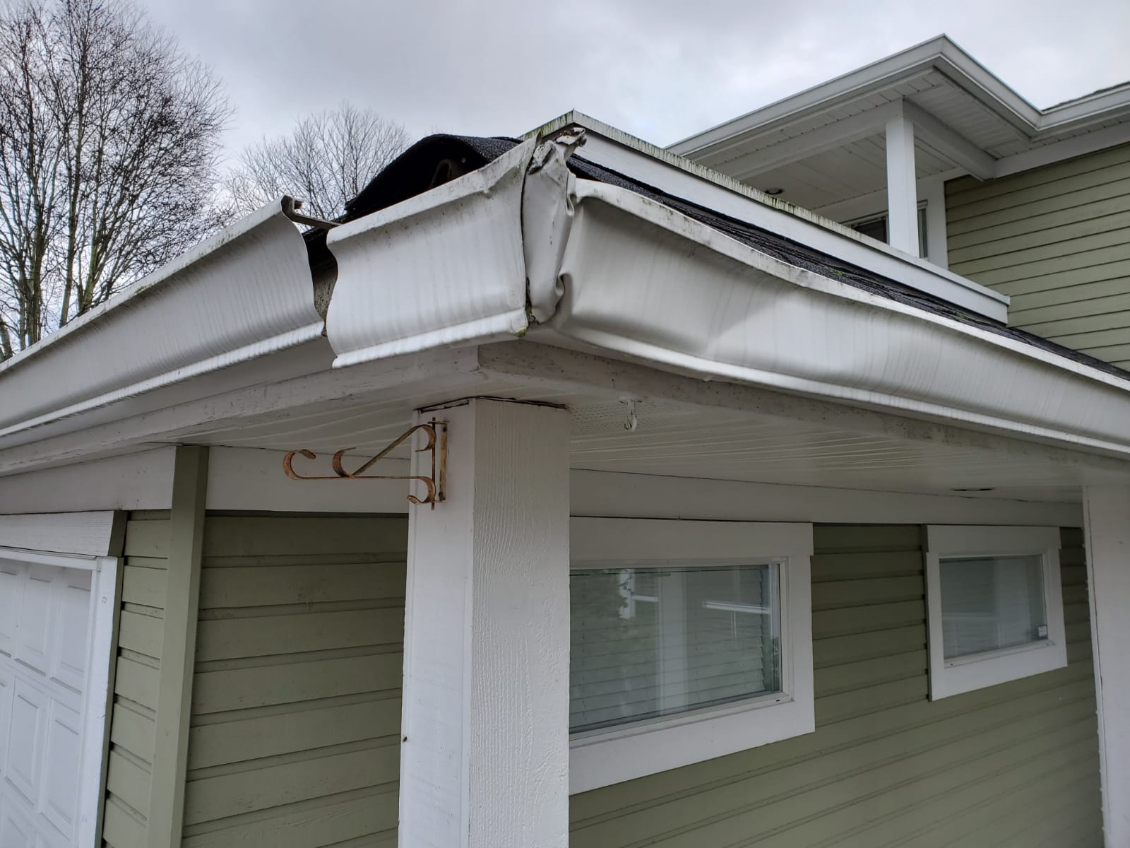 Gutter-damage-2.jpg